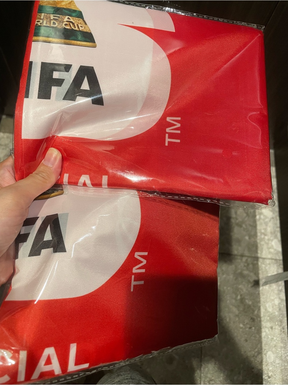 4 NWT Coca Cola Red FIFA Official
Partner Cape & Banner 2026